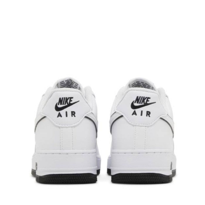 Air Force 1 White Black Outline